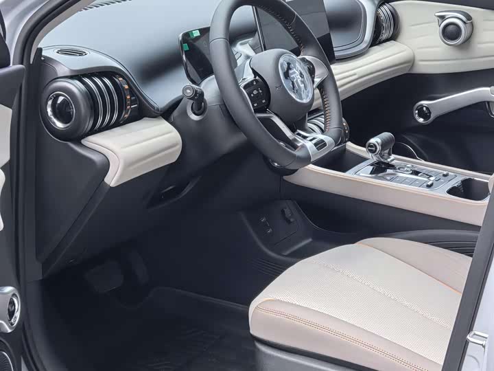 Фото 5 - BYD Yuan Plus