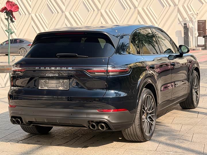 Фото 6 - Porsche Cayenne