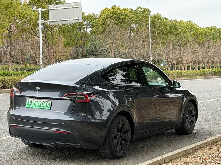 Фото 7 - Tesla Model Y