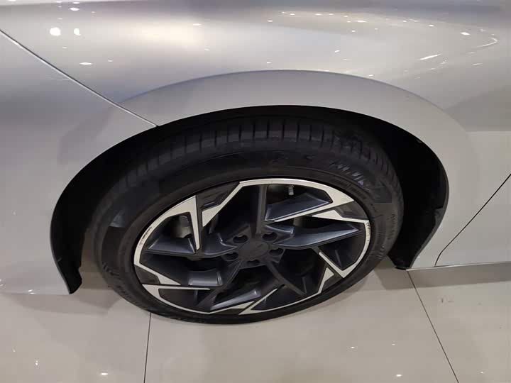 Фото 23 - GAC Aion S Max