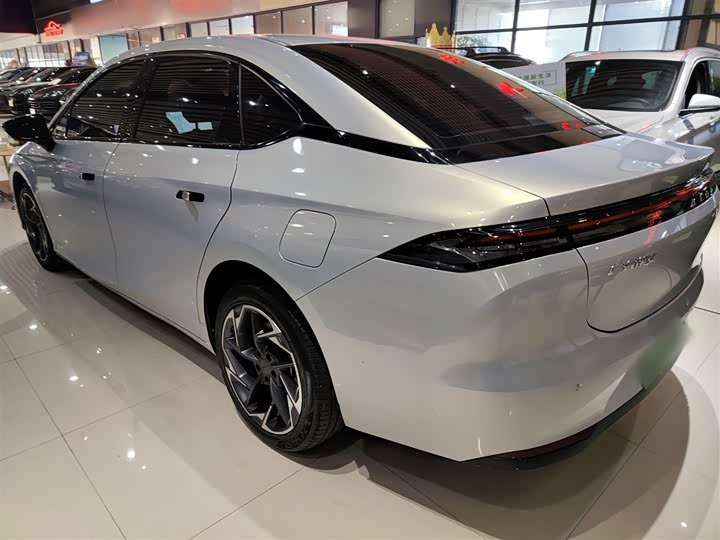 Фото 5 - GAC Aion S Max