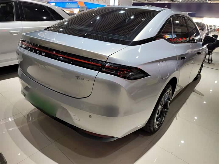 Фото 7 - GAC Aion S Max