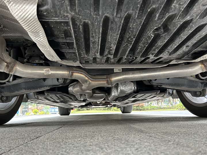 Фото 12 - Mercedes-Benz E-Class