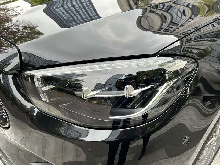 Фото 8 - Mercedes-Benz E-Class