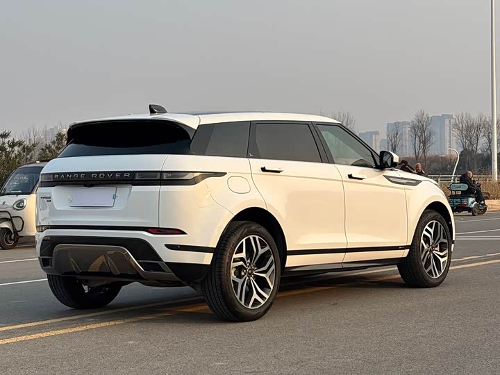 Фото 19 - Land Rover Range Rover Evoque L