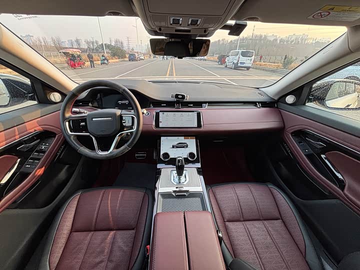 Фото 9 - Land Rover Range Rover Evoque L