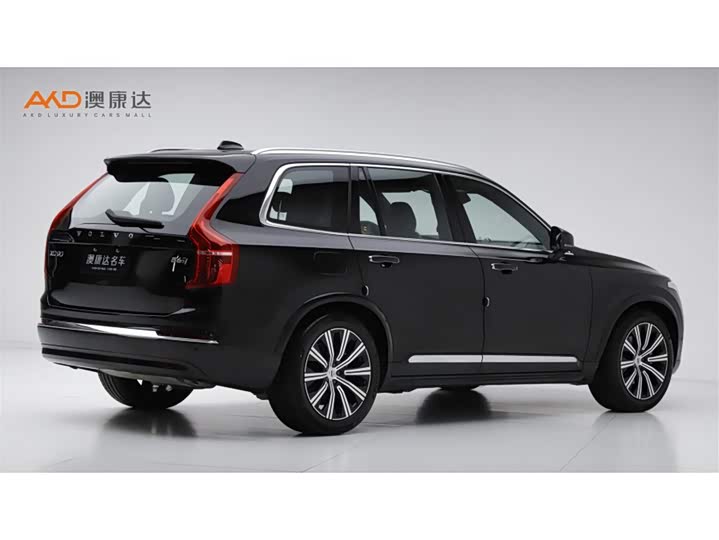 Фото 3 - Volvo XC90