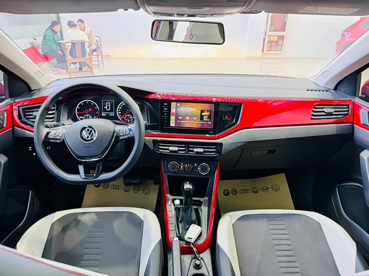 Фото 10 - Volkswagen Polo