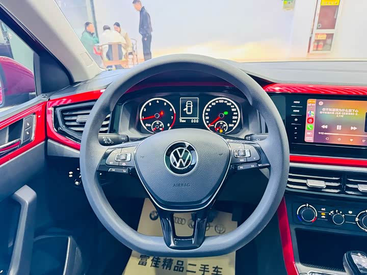 Фото 14 - Volkswagen Polo