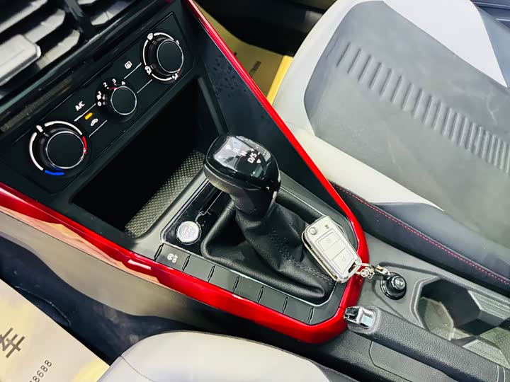 Фото 17 - Volkswagen Polo