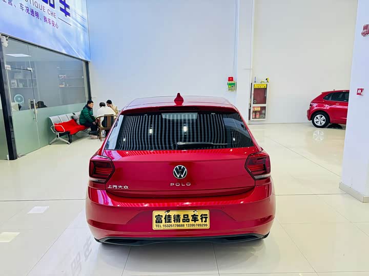 Фото 4 - Volkswagen Polo