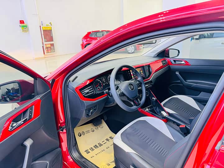 Фото 6 - Volkswagen Polo