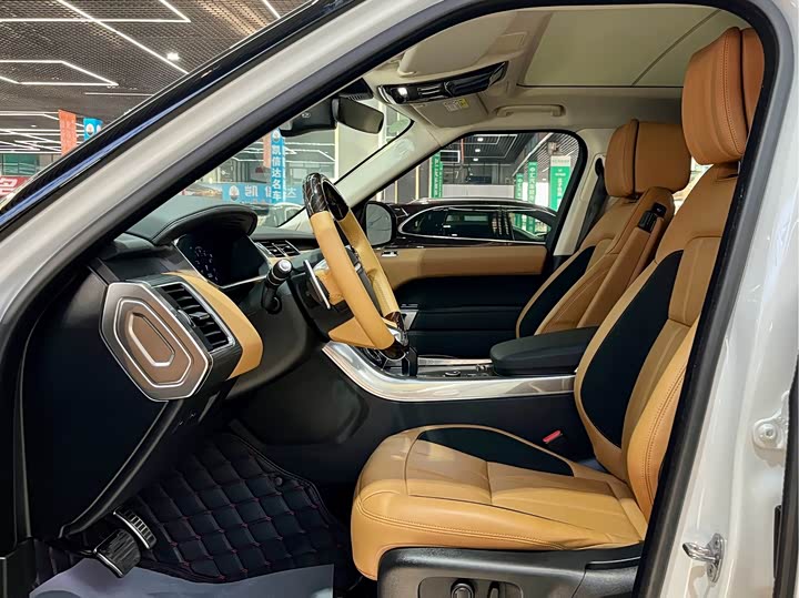 Фото 15 - Land Rover Range Rover Sport