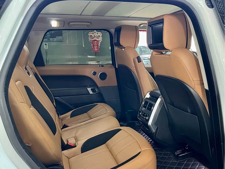 Фото 17 - Land Rover Range Rover Sport