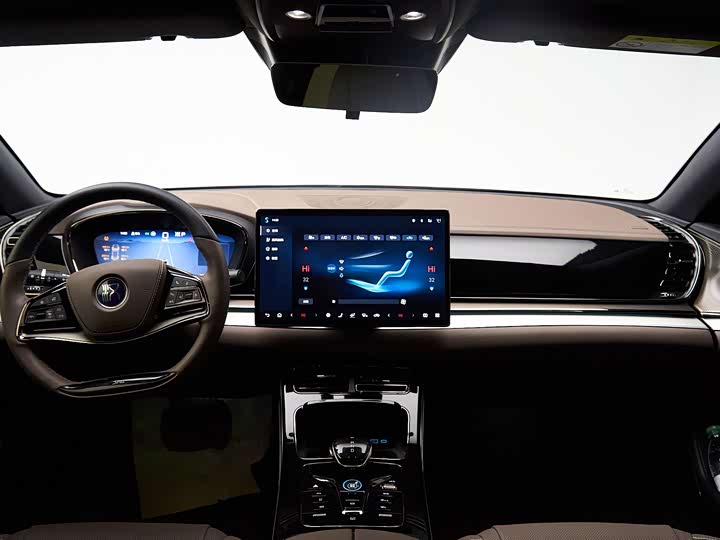 Фото 11 - BYD Han