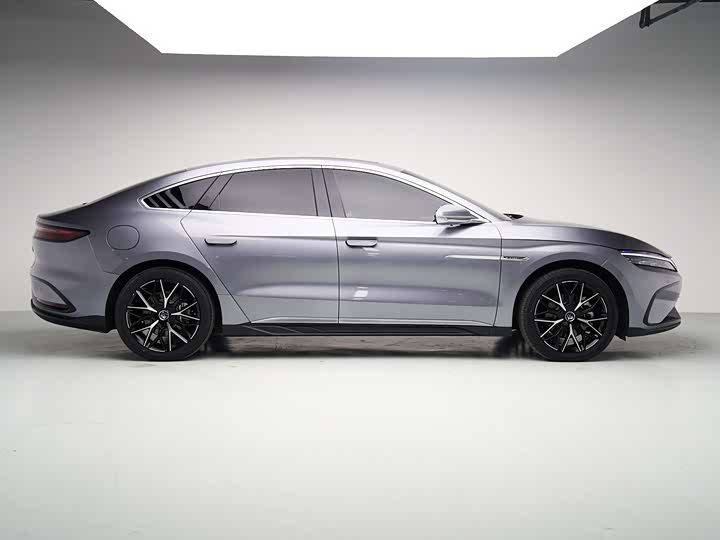 Фото 13 - BYD Han