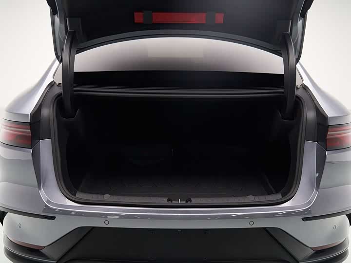 Фото 18 - BYD Han