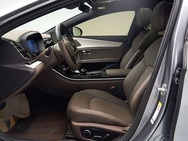 Фото 4 - BYD Han