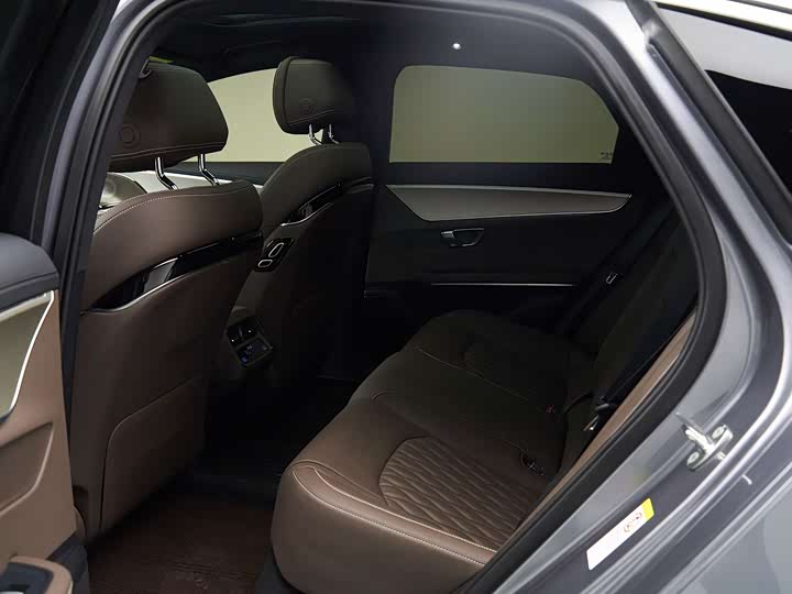 Фото 7 - BYD Han