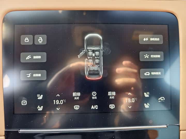 Фото 14 - LiXiang One