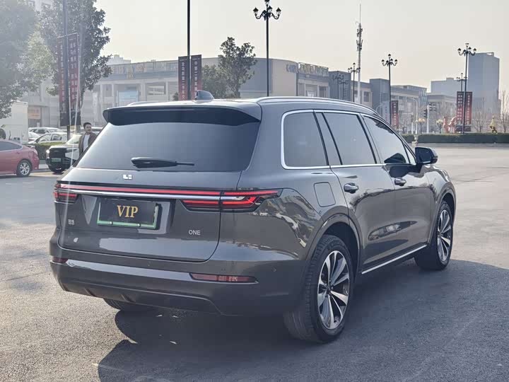 Фото 7 - LiXiang One