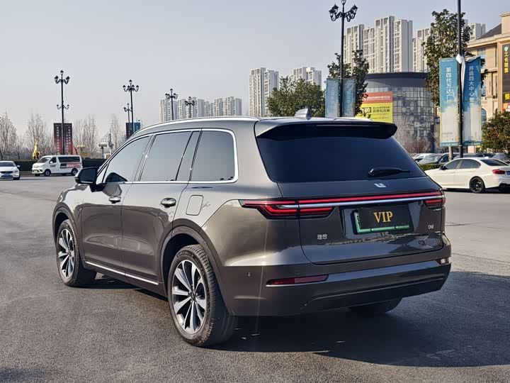 Фото 9 - LiXiang One