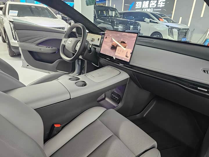 Фото 7 - Nissan N7