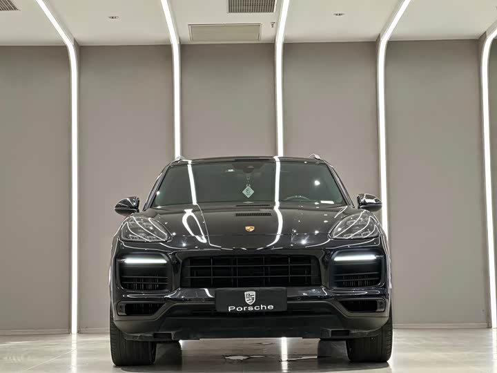 Фото 2 - Porsche Cayenne