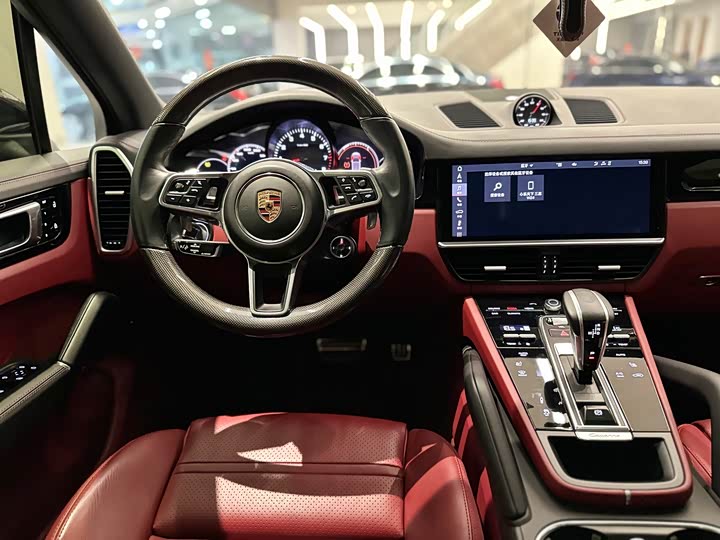 Фото 7 - Porsche Cayenne