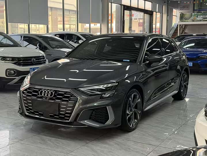 Фото 1 - Audi A3