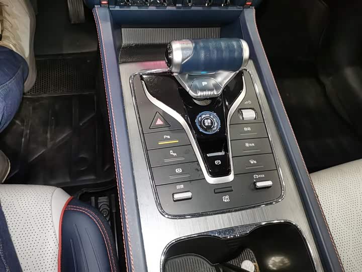 Фото 14 - BYD Yuan Plus