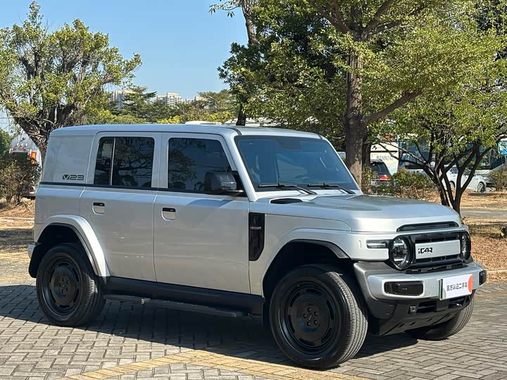 Фото 3 - Chery iCar V23