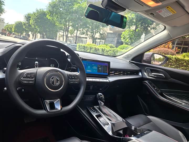 Фото 12 - MG Motor 5