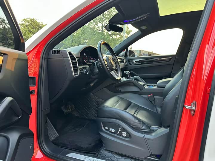 Фото 4 - Porsche Cayenne