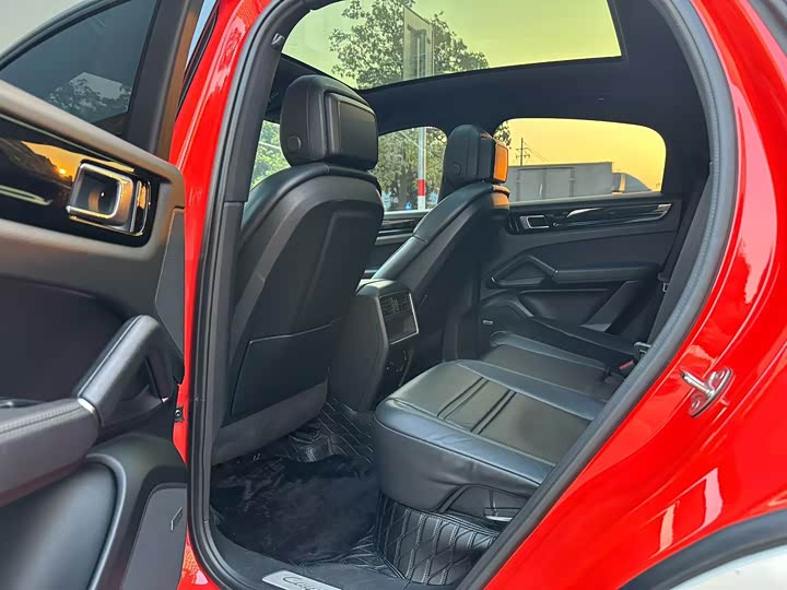 Фото 5 - Porsche Cayenne