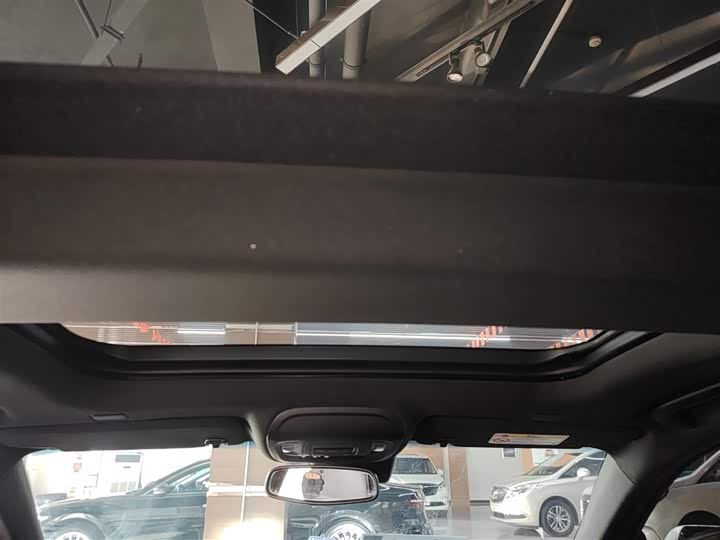 Фото 18 - Cadillac CT5