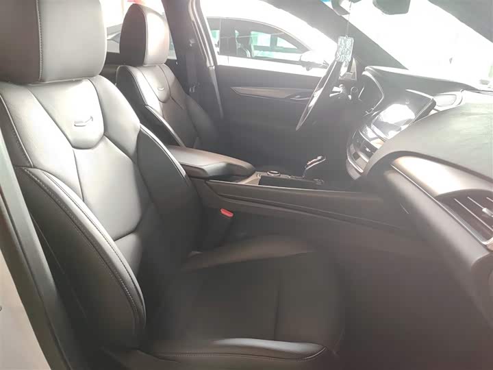 Фото 25 - Cadillac CT5