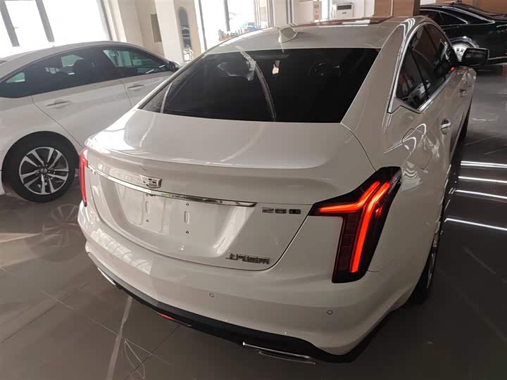Фото 6 - Cadillac CT5