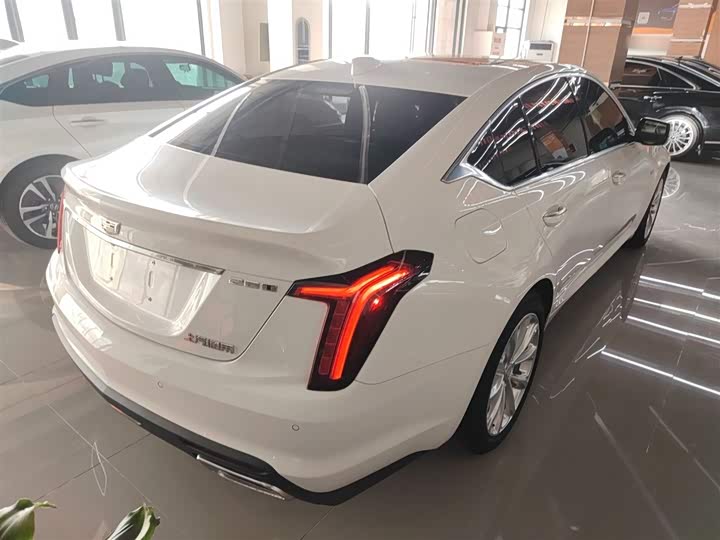 Фото 7 - Cadillac CT5