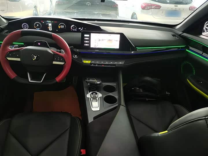 Фото 10 - Changan UNI-V