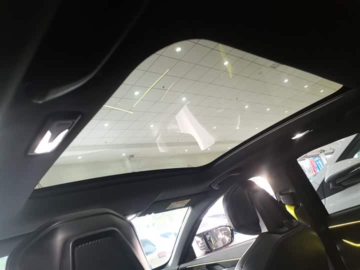 Фото 18 - Changan UNI-V