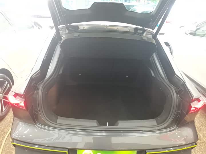 Фото 19 - Changan UNI-V