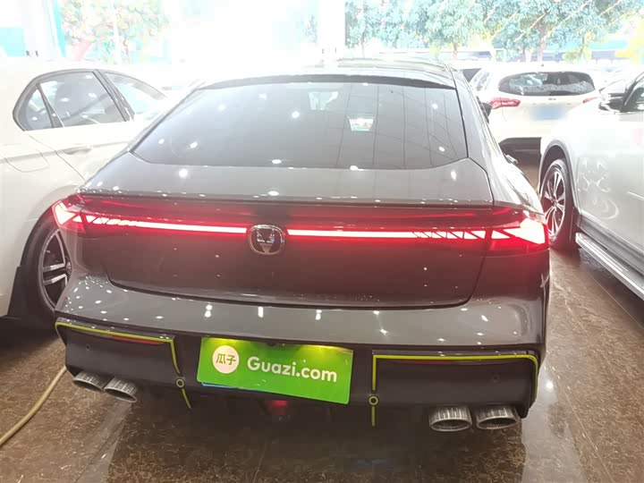 Фото 6 - Changan UNI-V