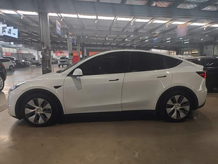 Фото 5 - Tesla Model Y