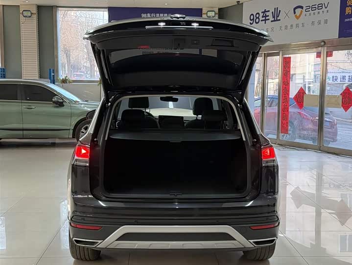 Фото 16 - Volkswagen Tayron