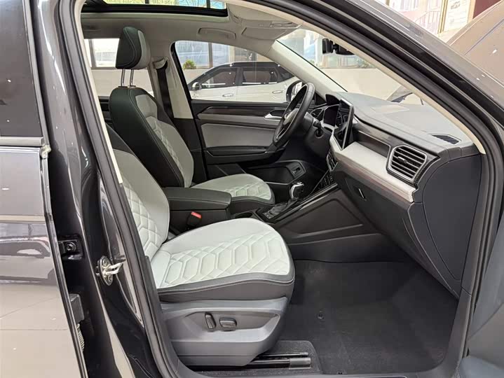 Фото 18 - Volkswagen Tayron