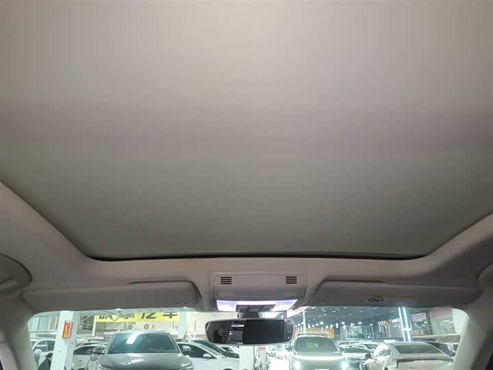 Фото 18 - Volkswagen Phideon