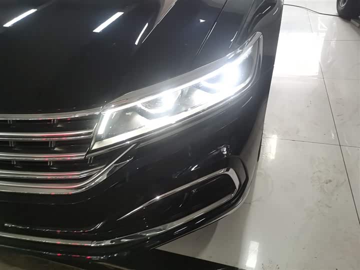 Фото 24 - Volkswagen Phideon