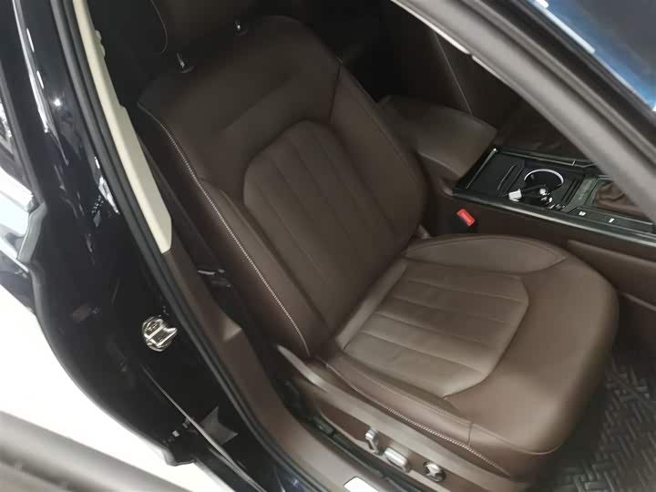 Фото 25 - Volkswagen Phideon