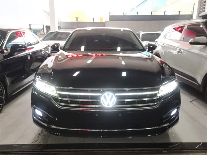 Фото 3 - Volkswagen Phideon